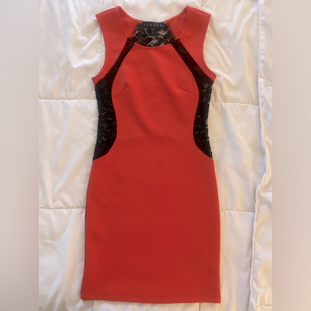 Sabora red lace dress M
